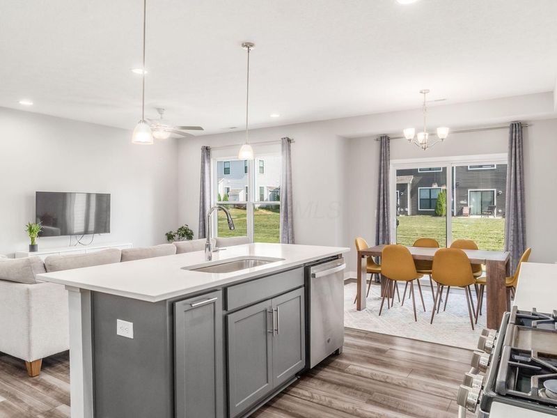 6406 Hamilton Woods Boulevard N, Westerville, OH 43081 Photo 10