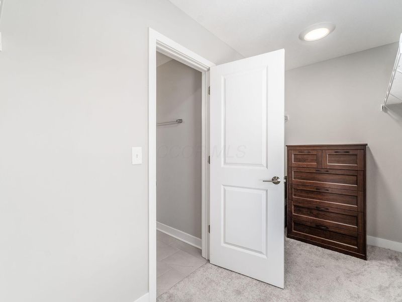 6406 Hamilton Woods Boulevard N, Westerville, OH 43081 Photo 23