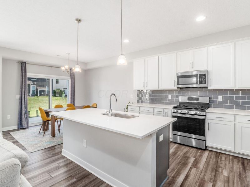 6406 Hamilton Woods Boulevard N, Westerville, OH 43081 Photo 9
