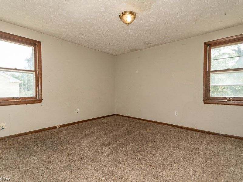 980 Evangeline Road , Cleveland, OH 44110 Photo 14