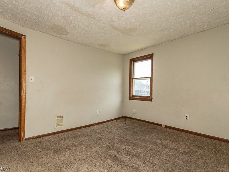 980 Evangeline Road , Cleveland, OH 44110 Photo 16