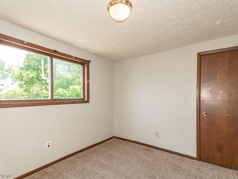 980 Evangeline Road , Cleveland, OH 44110 Photo 17