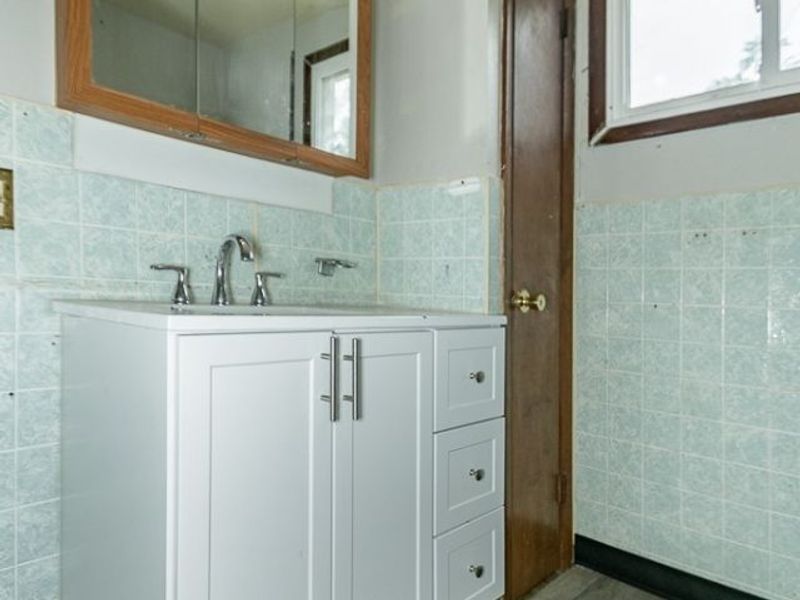 980 Evangeline Road , Cleveland, OH 44110 Photo 23
