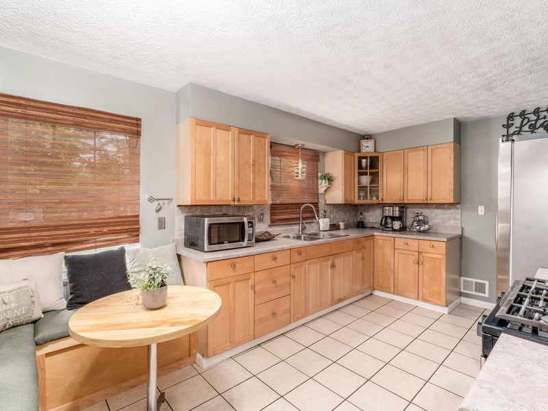 1565 Graham Road, Reynoldsburg, OH 43068 Photo 14