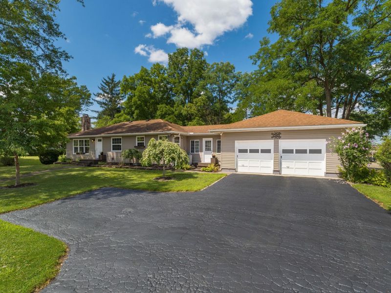 1565 Graham Road, Reynoldsburg, OH 43068 Photo 2