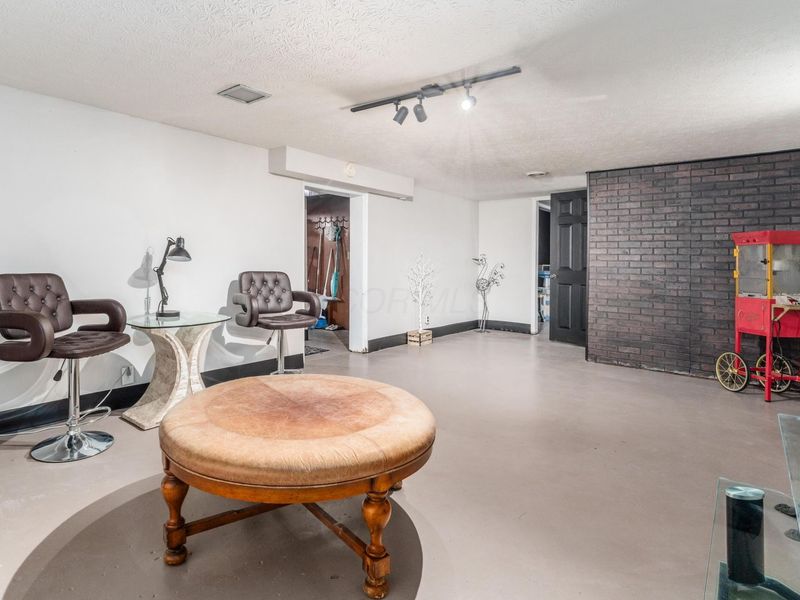 1565 Graham Road, Reynoldsburg, OH 43068 Photo 28