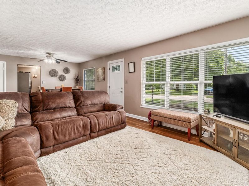 1565 Graham Road, Reynoldsburg, OH 43068 Photo 8