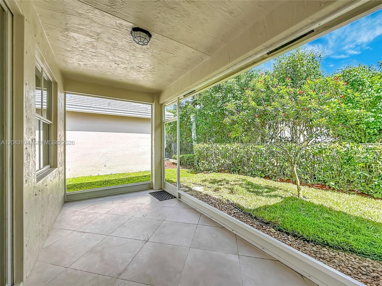 1556 Winterberry Ln , Weston, FL 33327 Photo