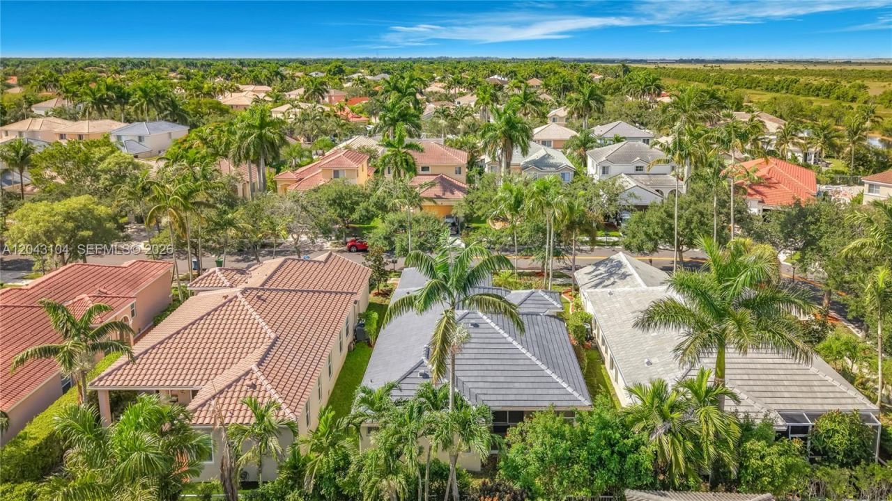 1556 Winterberry Ln , Weston, FL 33327 Photo