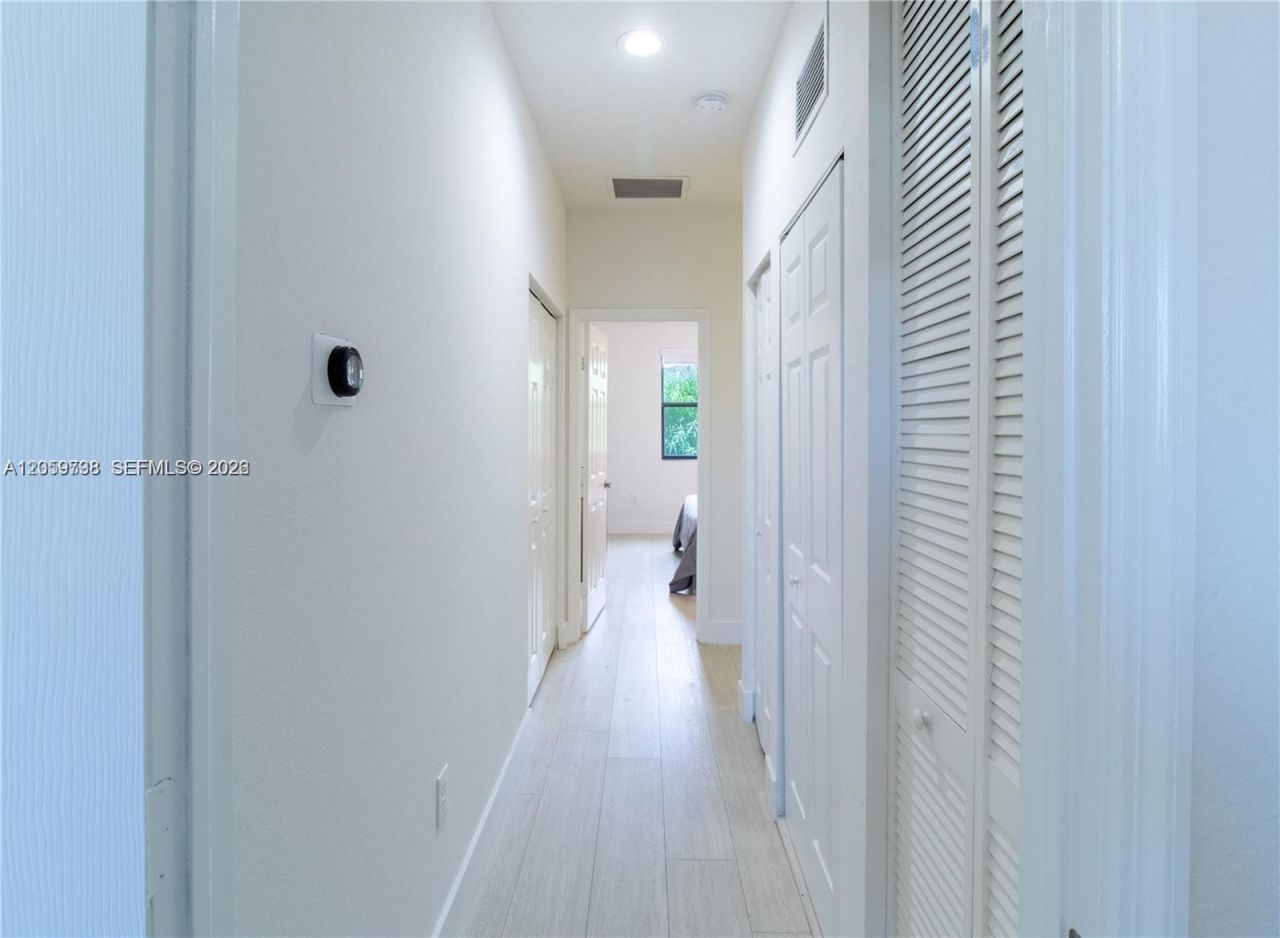 8845 W 35th Ave, Unit 8845, Hialeah, FL 33018 Photo