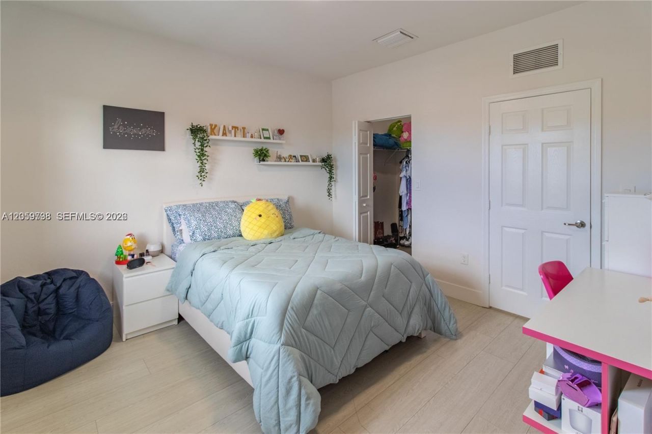 8845 W 35th Ave, Unit 8845, Hialeah, FL 33018 Photo