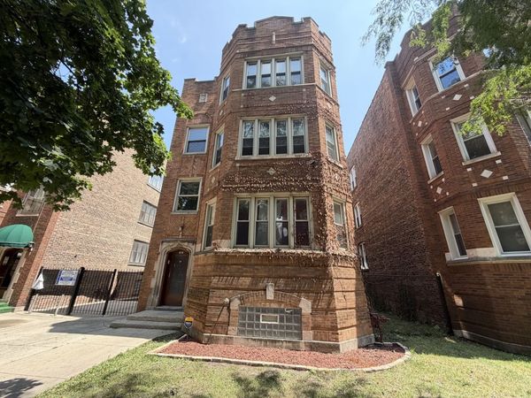 7821 S PHILLIPS Avenue , Unit 3, Chicago, IL 60649