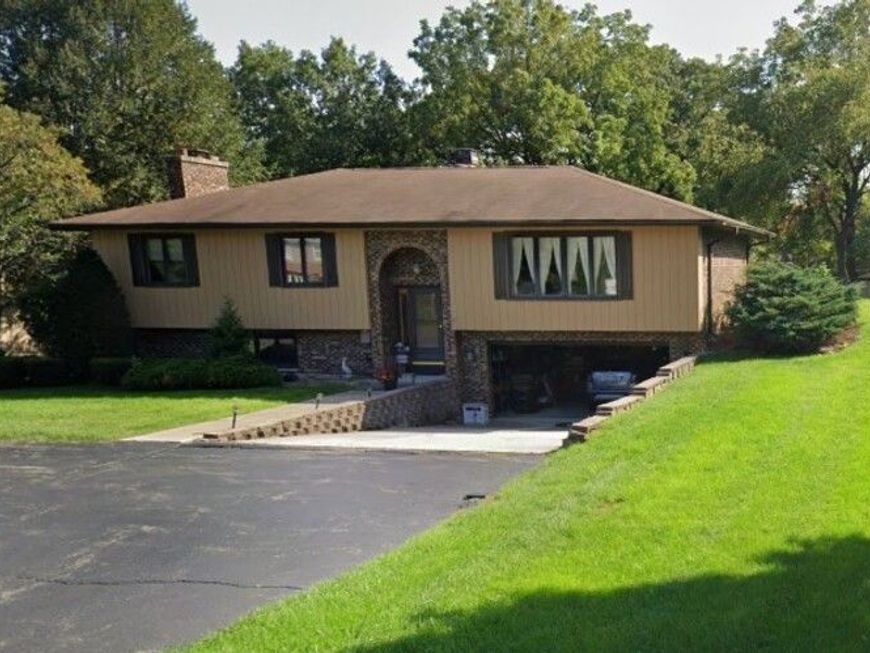 Main Photo