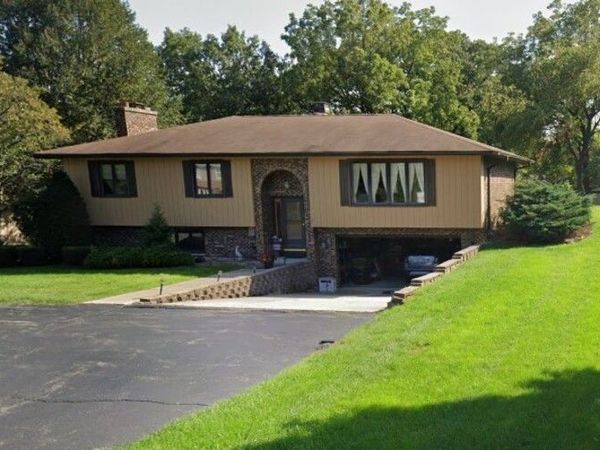 3411 E Crystal Lake Avenue, Crystal Lake, IL 60014