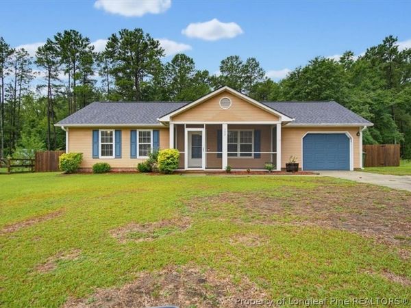157 Hobson Court, Raeford, NC 28376