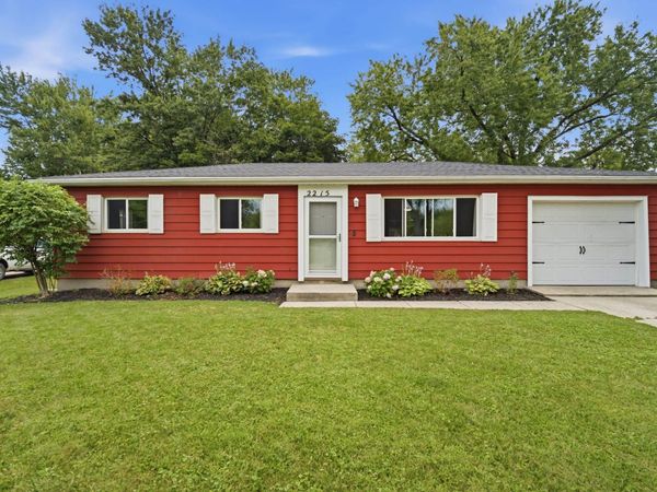 2215 Melbourne Court, Fort Wayne, IN 46804