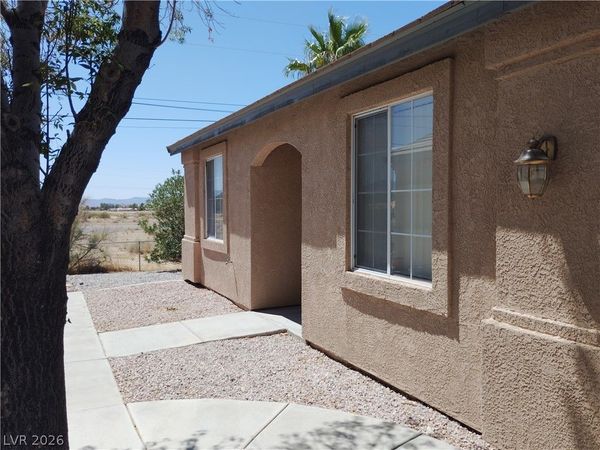 1420 E Pocahontas Avenue , Unit 4, Pahrump, NV 89048
