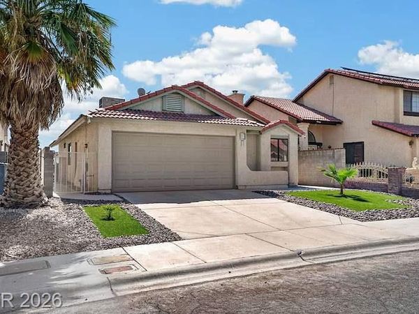 2521 Charteroak Street , Las Vegas, NV 89108