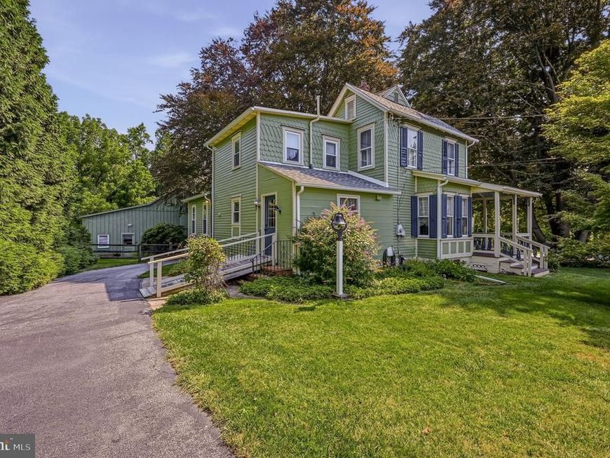 2552 Naamans Creek, Upper Chichester, PA 19061 Main Photo