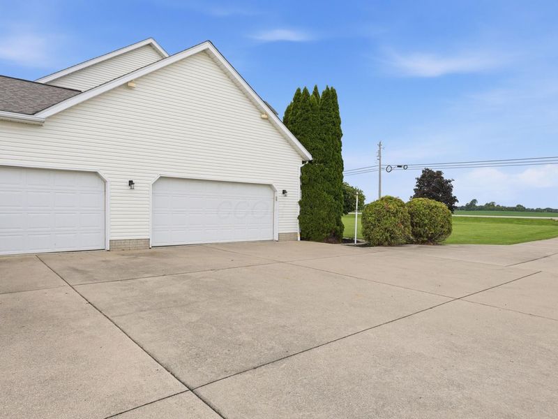 1045 US Highway 42 SW, London, OH 43140 Photo 5