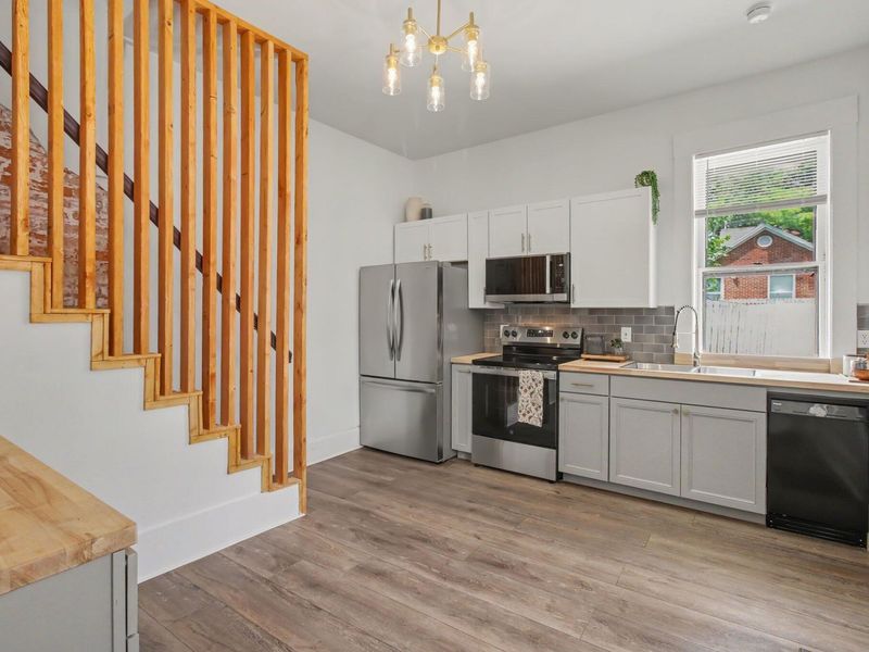 218 Pleasant Street, Covington, KY 41011 Photo 7