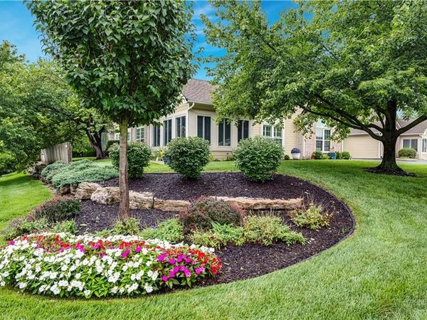 2046 W 139th Street, Leawood, KS 66224