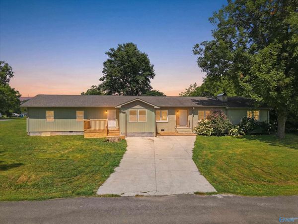 42 1st Avenue E, Grant, AL 35747