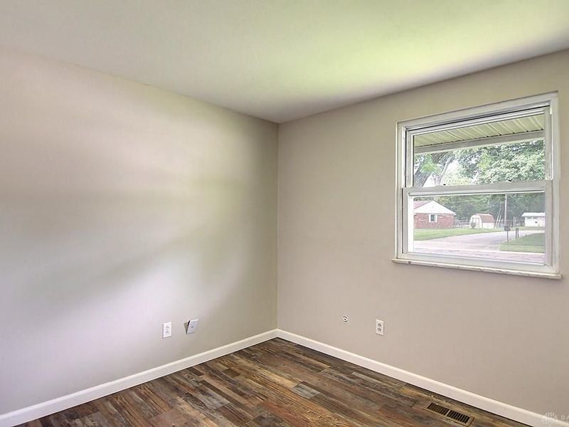 4554 Powell Road, Huber Heights, OH 45424 Photo 13