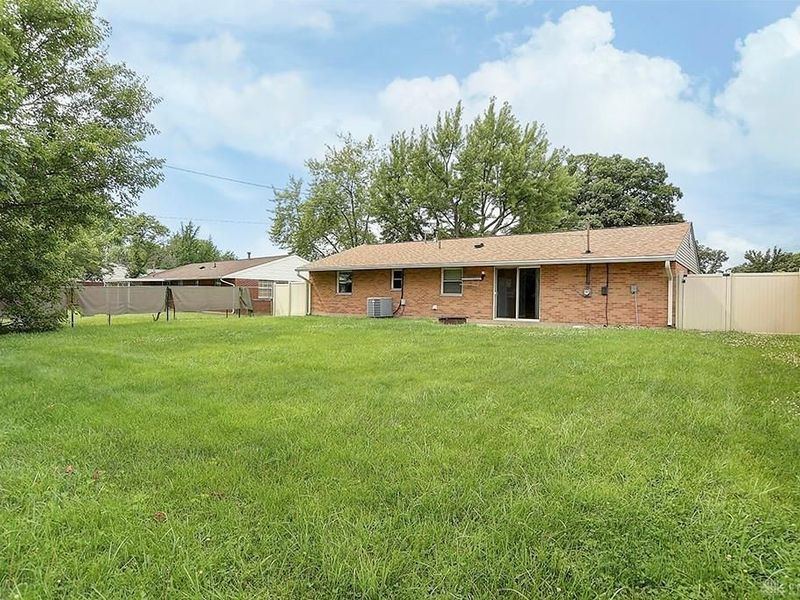 4554 Powell Road, Huber Heights, OH 45424 Photo 24