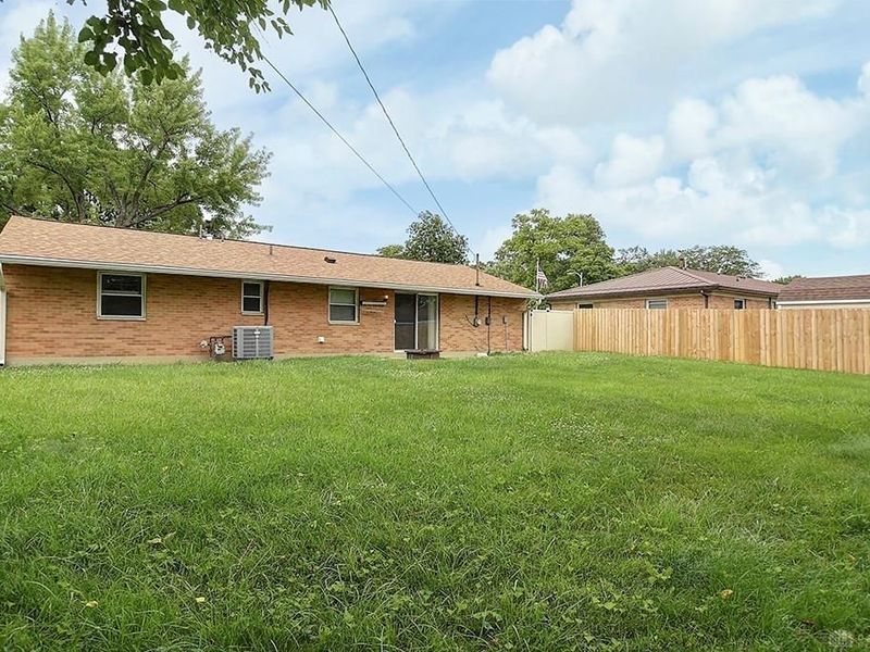 4554 Powell Road, Huber Heights, OH 45424 Photo 25