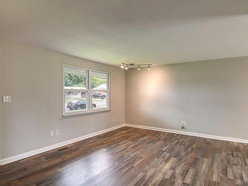 4554 Powell Road, Huber Heights, OH 45424 Photo 5