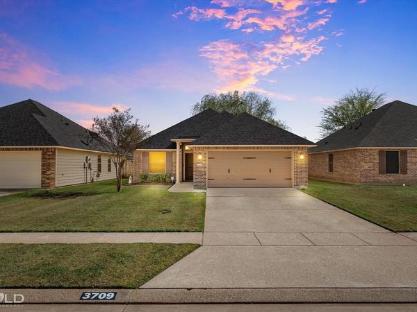3709 Sabine Pass Drive, Bossier City, LA 71111
