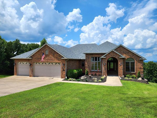 231 Kingsgate Road , Lampe, MO 65681