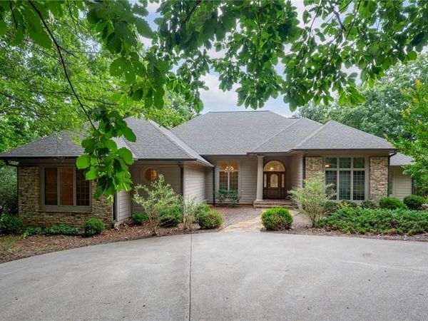 267 Starcross Lane , Jasper, GA 30143
