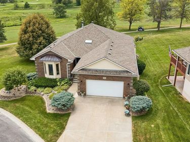 17419 Riviera Drive, Omaha, NE 68136