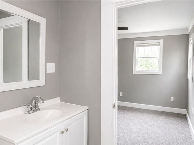 2922 Cory Avenue, Akron, OH 44314 Photo 12