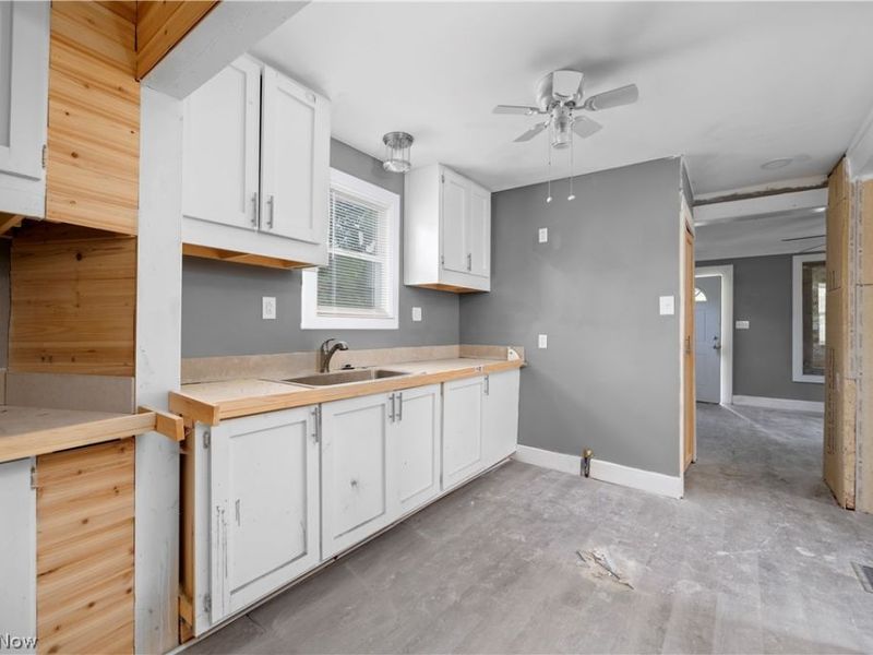 2922 Cory Avenue , Akron, OH 44314 Photo 7