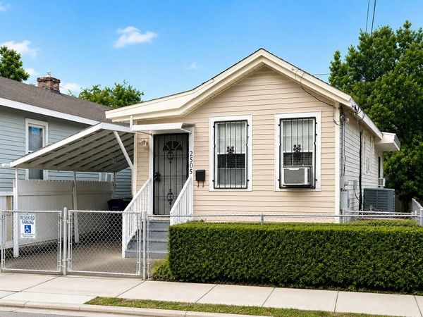 2505 PAINTERS Street , New Orleans, LA 70117