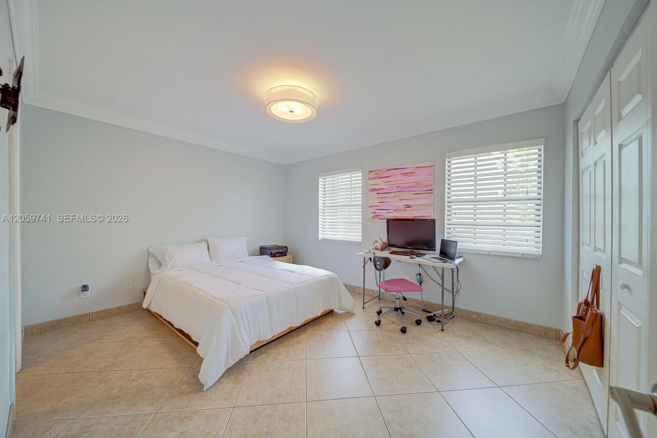 5555 Ludlam Rd , Unit 106, South Miami, FL 33155 Photo