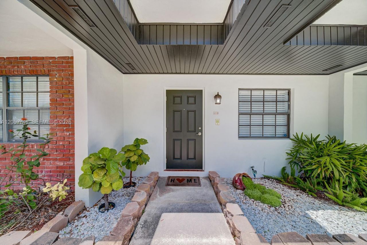 5555 Ludlam Rd , Unit 106, South Miami, FL 33155 Photo
