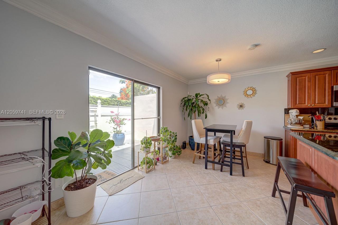 5555 Ludlam Rd , Unit 106, South Miami, FL 33155 Photo