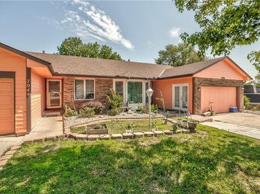 7944 E 130th Court, Grandview, MO 64030