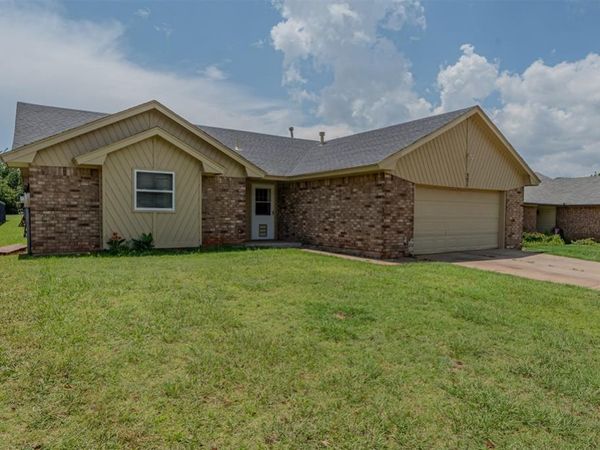 521 Gray Fox Run, Edmond, OK 73003