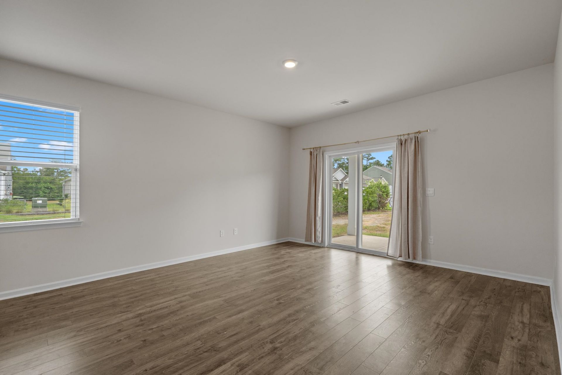 501 Hogwart Ln.  Photo 11