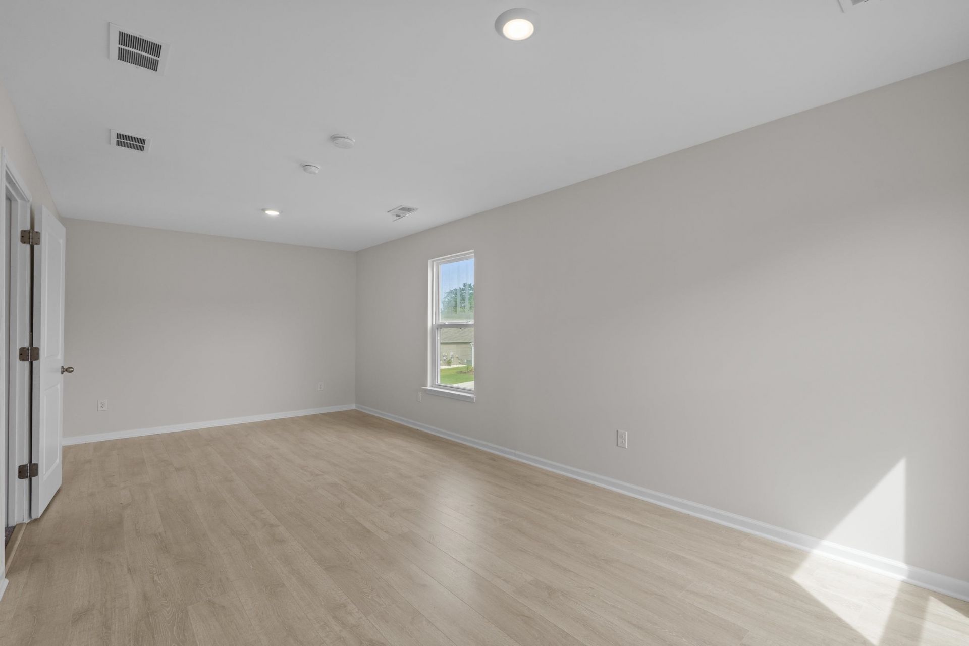 501 Hogwart Ln.  Photo 18
