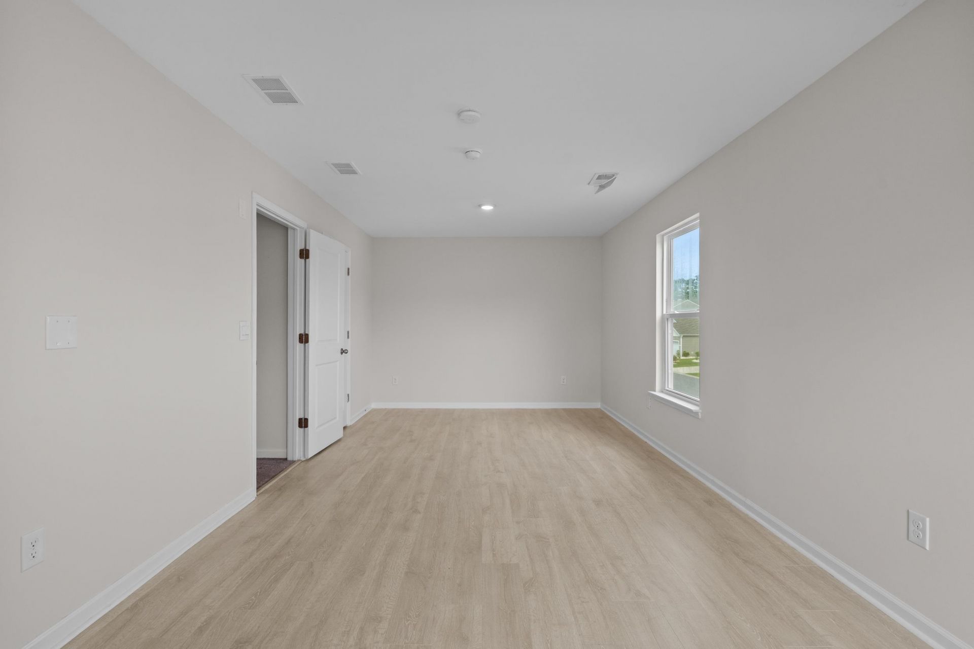 501 Hogwart Ln.  Photo 19
