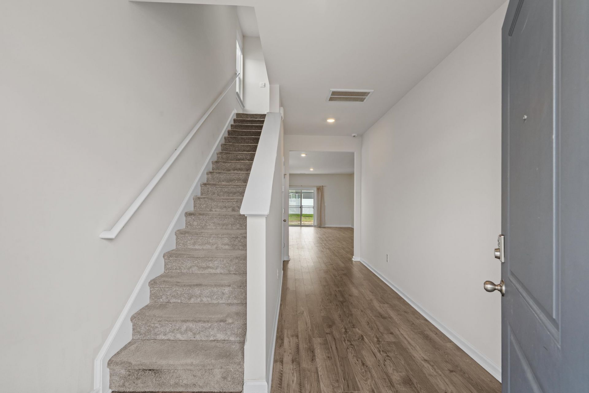 501 Hogwart Ln.  Photo 6