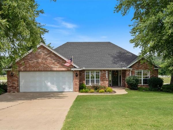 22314 Dawn Hill East Road , Siloam Springs, AR 72761