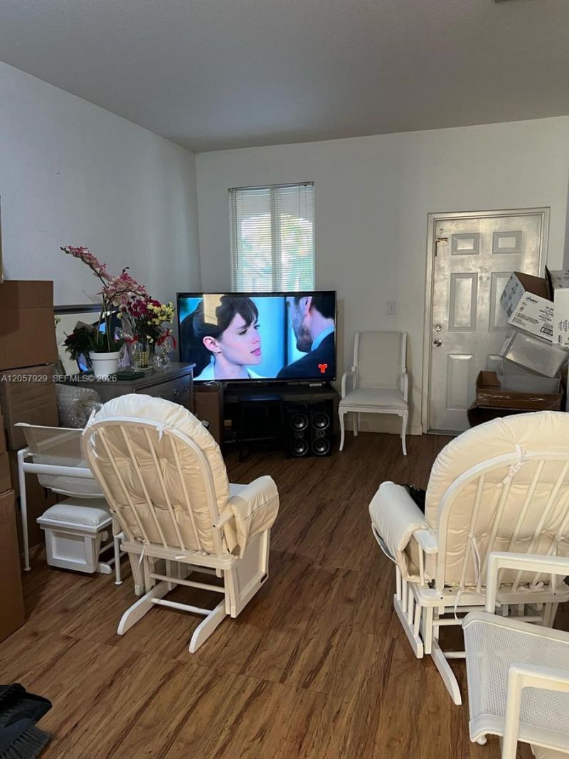 17820 NW 73rd Ave , Unit 200-1, Hialeah, FL 33015 Photo
