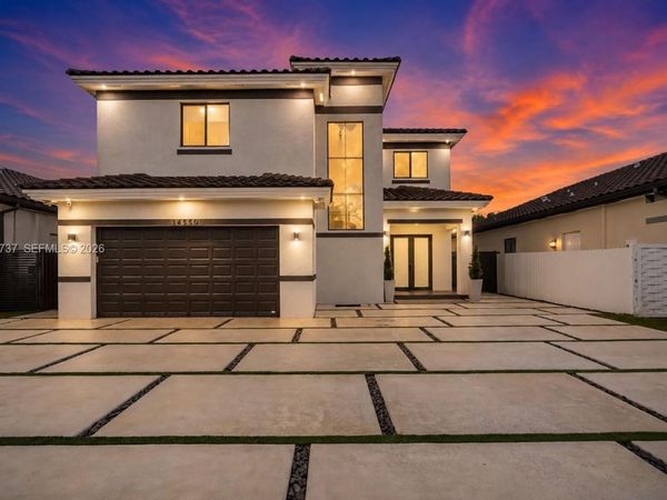 14550 SW 32nd st , Miami, FL 33175